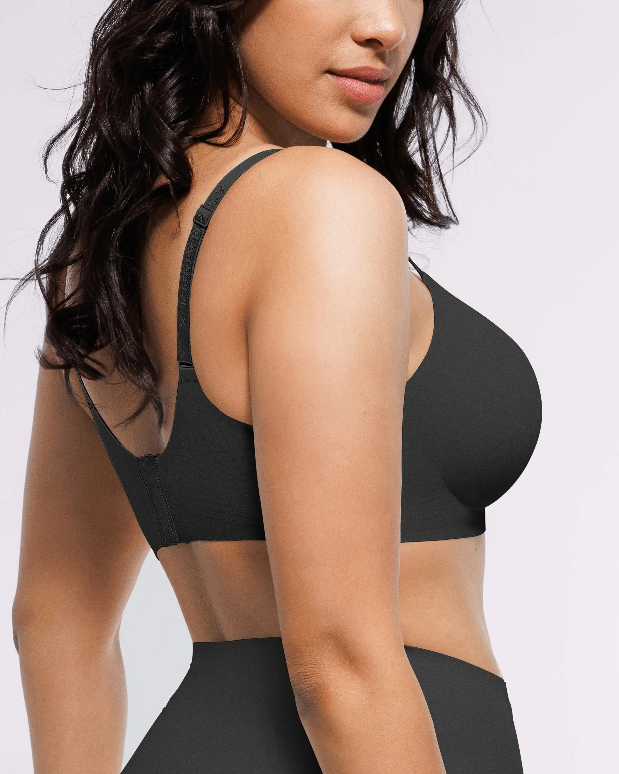 Bare Essentials™ Cream Touch™ Smoothing Wireless Bra