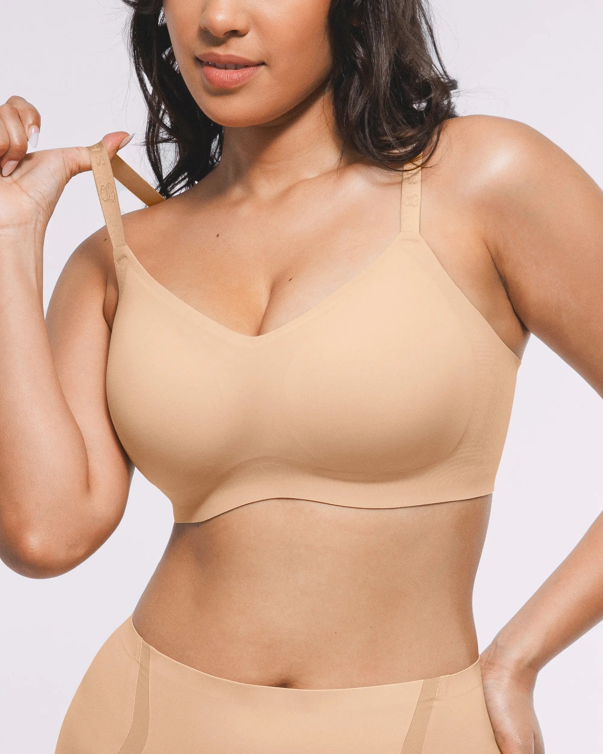 Bare Essentials™ Cream Touch™ Smoothing Wireless Bra