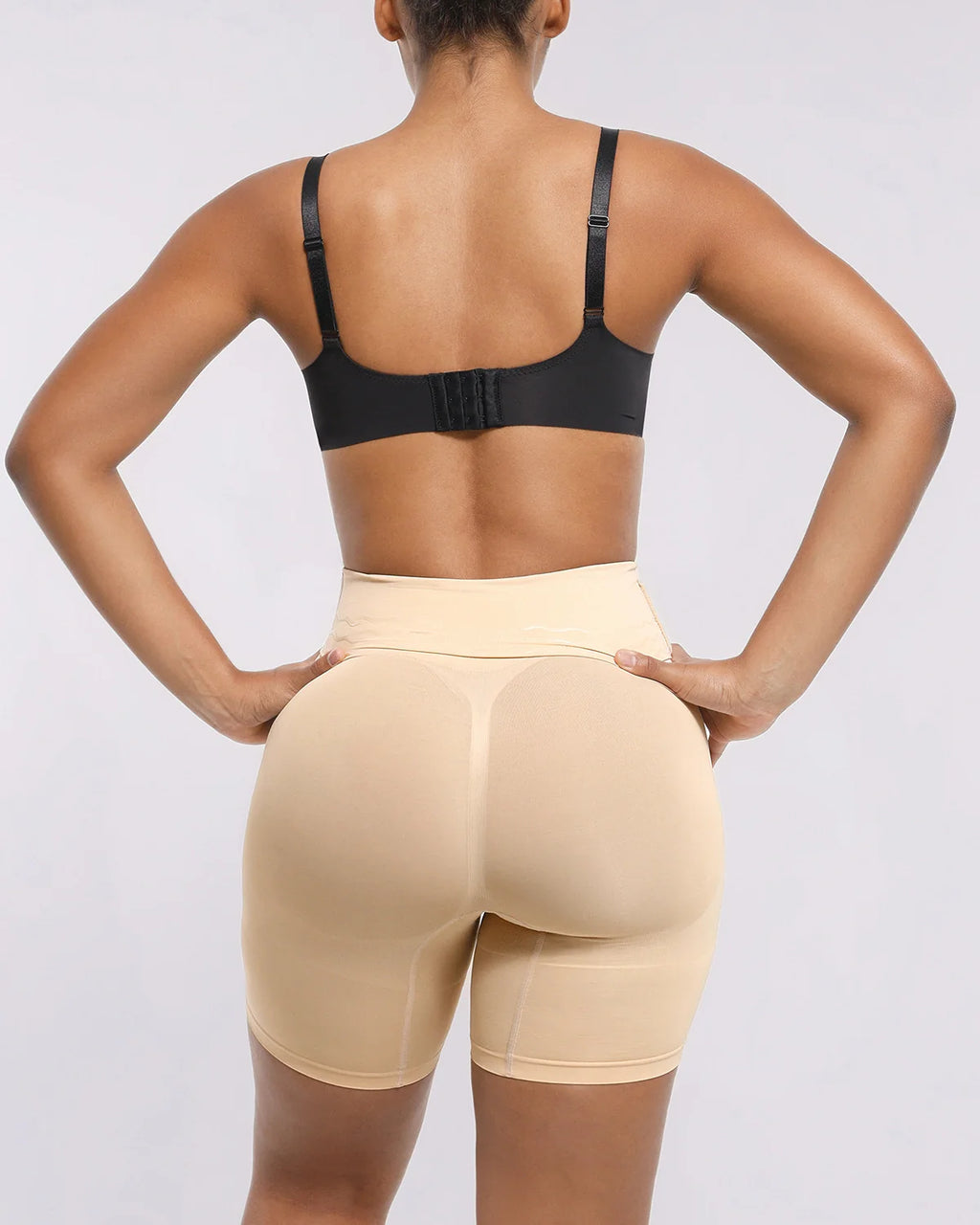 Bare Essentials™ Skin Flow Everyday Shaping Short