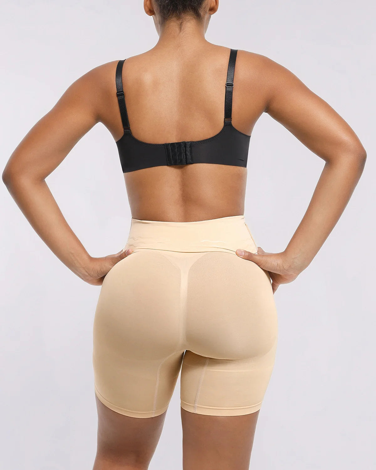 Bare Essentials™ Skin Flow Everyday Shaping Short