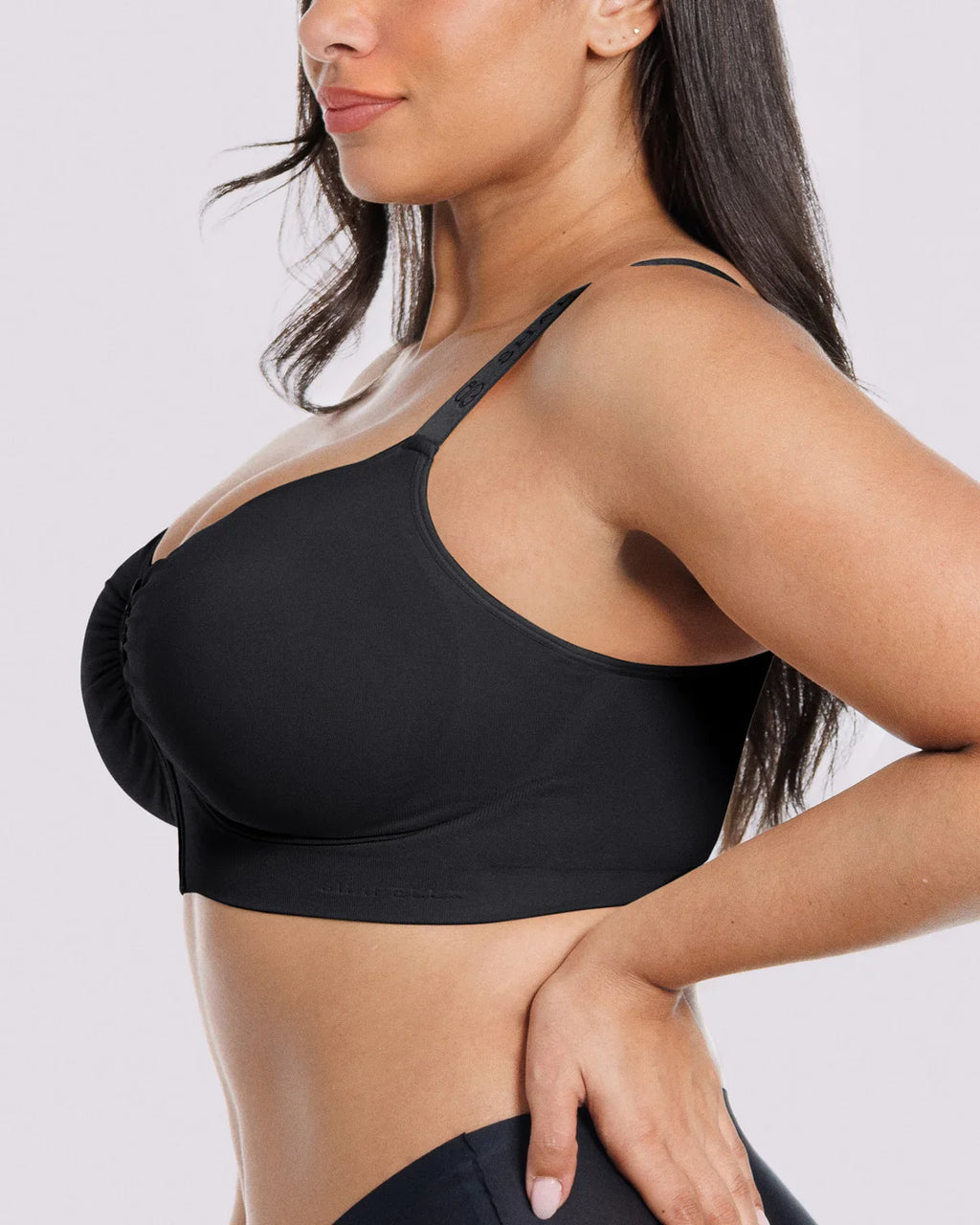 Bare Essentials™ Skin Flow Front-Zipper Wireless Bra