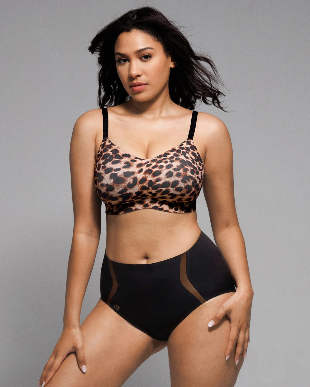 Bare Essentials™ Cream Touch™ Smoothing Wireless Bra